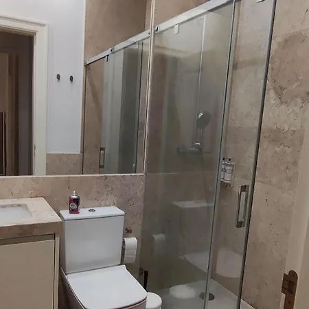 Accommodatie bij particulieren Quarto Premium Centro - Com Wc Partilhado Lissabon